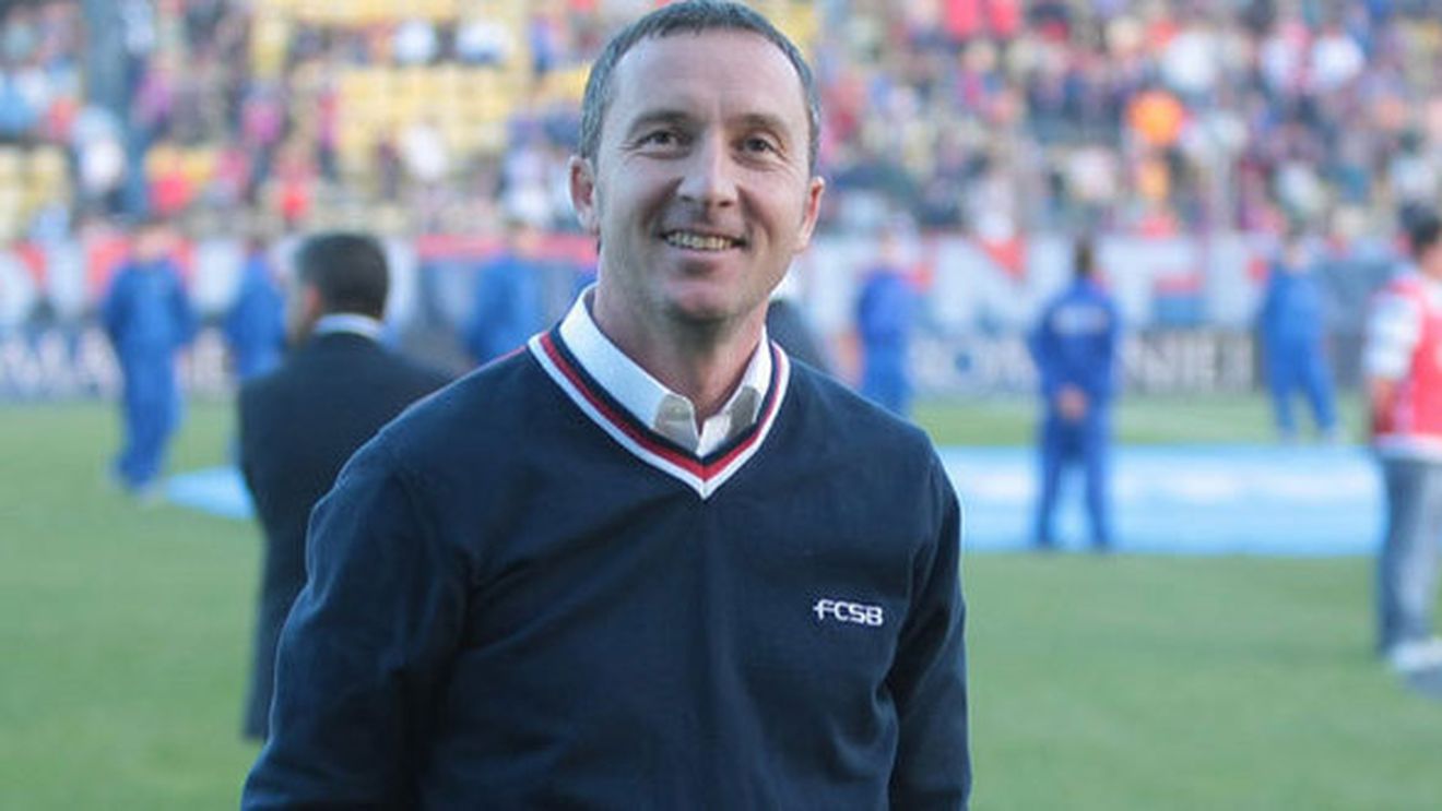 Meme: "Jucătorii aduși au fost foarte atent urmăriți!" Rezultatul?** A dat două milioane â‚¬ pe doi atacanți care au dat 6 goluri într-un an :)