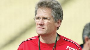 BÃ¶lÃ¶ni nu îl menajează pe Pițurcă:** "Naționala nu poate să joace ca la poker, mână moartă!" Ce îl șochează