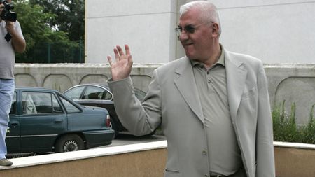 Dragomir: "Craiova rămâne în Liga I, dar să nu o scoată UEFA din cupele europene!"