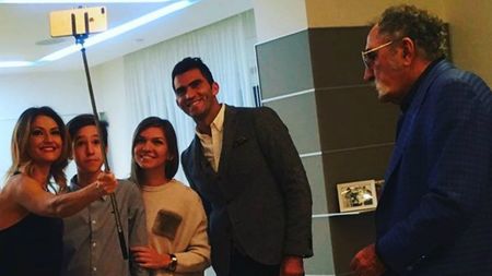 "Măi, copii, mai lăsați selfiurile!" Moment genial cu Ion Țiriac, Simona Halep și Horia Tecău 