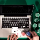 (P) Merită să joci poker online la mai multe mese simultan? Avantaje și dezavantaje