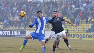 Oltenii chiar vor titlul: show cu Băluță, Bancu și Ivan! CS U Craiova - FC Voluntari 5-0