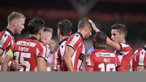 Dinamo și "mitul" salariilor mici. "S-a vorbit foarte mult despre asta". Ce sume încasează "câinii"