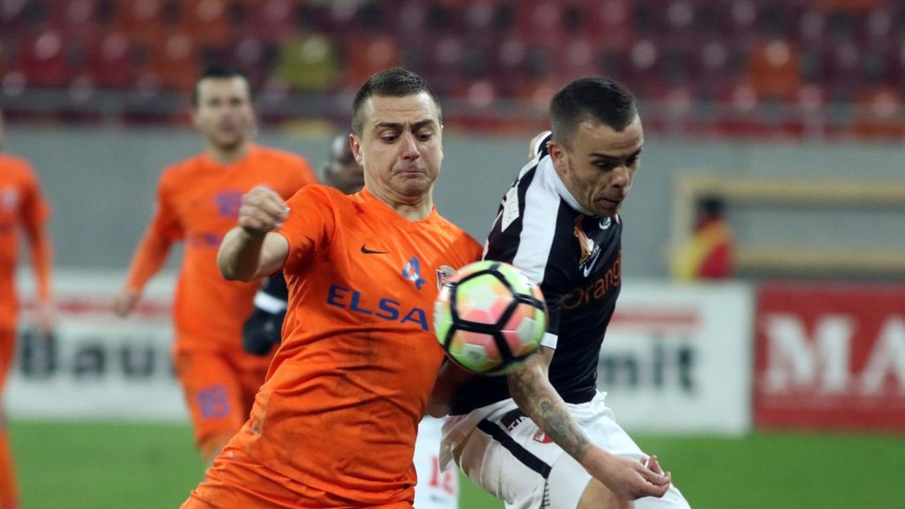 Miron pierde prima de calificare în play-off dacă pleacă acum la FCSB de la Botoșani. "Am discutat cu el și a înțeles. Pleacă cu Croitoru în Antalya!"EXCLUSIV
