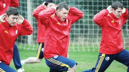 Drumul spre Brazilia începe cu chinul din Antalya!** Pițurcă îi face pe steliștii de la lot să suspine după nămeții din Poiană:** "Vă vreau cai de rasă, nu gloabe!"