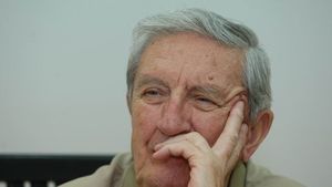 "Dictatorul a vrut să desființeze Dinamo"**