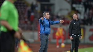 Gică Hagi, dublă lovitură pentru România! Victor Pițurcă și Vlad Chiricheș, aleșii „Regelui”