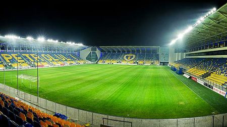Stadionul “Ilie Oană” va avea o nouă instalaţie de nocturnă, ”una performantă, adaptată noilor tehnologii led”. Arena, certificată pentru următorii doi ani