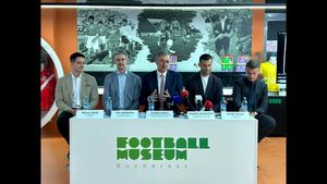 Dinamo are, începând de azi, noi acționari prin Red&White. Sumele strânse în urma inițiativei conducerii. Eugen Voicu: „Vor avea un tratament special, avantaje în ceea ce privește interacțiunea cu clubul, cu jucătorii” | FOTO EXCLUSIV