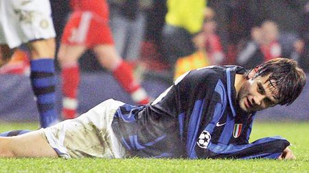 Chivu nu joacă nici azi