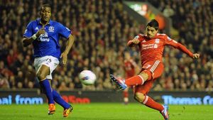 Ce eroare!** Liverpool "a comis-o" la derby-ul cu Everton! Au vrut să-l susțină pe Suarez? :)