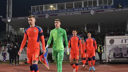 Atacantul pe care Gigi Becali l-a dat afară de la FCSB fără regrete a suferit o fractură și a fost operat