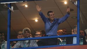 O nouă STEA s-a născut în Ghencea!** Becali: "Și-a câștigat locul, face TOT la mijlocul terenului! Nu mai pleacă la vară"