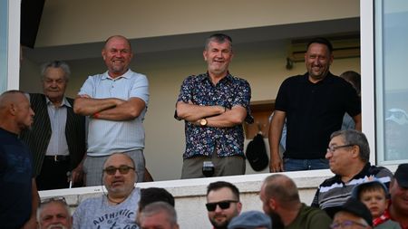 Nu crede în asocierea dintre afaceristul care are contracte de 3 miliarde de euro cu statul român şi fostul "rege al agriculturii" din zona Moldovei