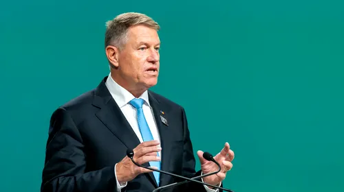 Klaus Iohannis a fost șeful unui club de fotbal, care a vrut să promoveze în <i class='ep-highlight'>Liga</i> <i class='ep-highlight'>1</i>! Au trecut douăzeci de ani de la povestea știută de puțini despre președintele României, care a plecat scârbit din sportul condus de Mircea Sandu și Mitică Dragomir