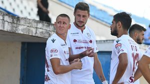 Rapid nu scapă de problemele cauzate de COVID-19! Golgheterul Cătălin Hlistei, depistat și el pozitiv înaintea meciului din Cupa României. Restul lotului a ieșit din izolare