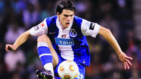 Săpunaru vine Rapid** cu mașina!