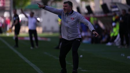 Adrian Mihalcea, un car de nervi după FC Voluntari - UTA Arad 1-0: „Nu a funcționat nimic!”