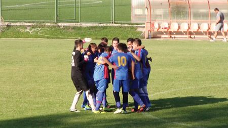 Steaua are finală din banii părinților
