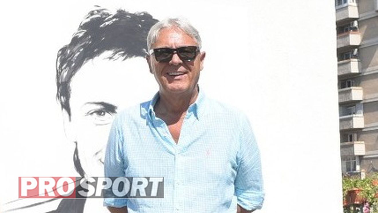 GALERIE FOTO | Imagini de senzație de la Craiova! Fanii Universității i-au făcut un mural lui Sorin Cârțu, în centrul orașul. Cum va răsplăti legenda din „Bănie” surpriza suporterilor | EXCLUSIV