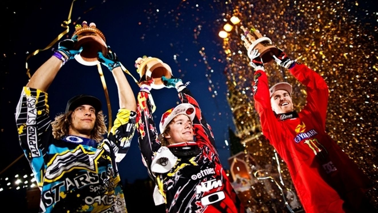 FOTO La 18 ani, Levi Sherwood câstigă Red Bull X-Fighters de la Moscova