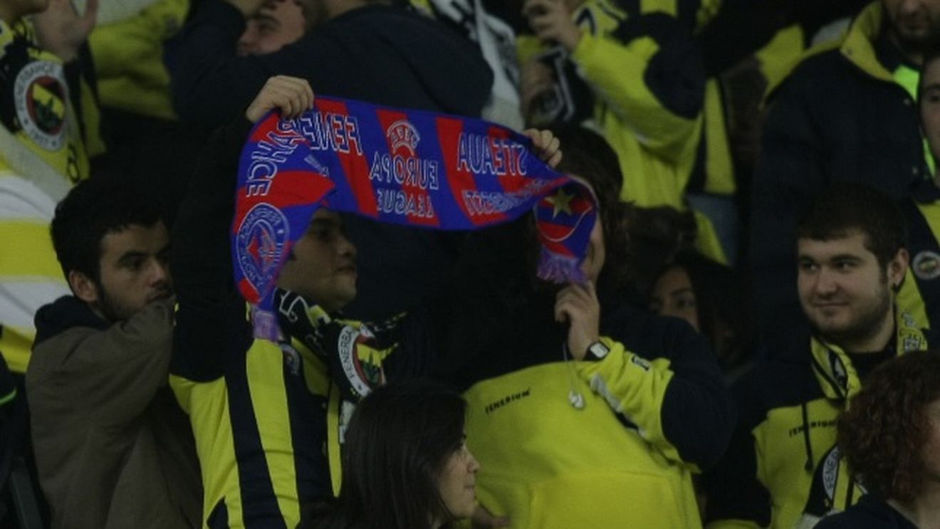 Fanii i-au făcut în ciudă lui Gigi!** Becali contestat la Istanbul!