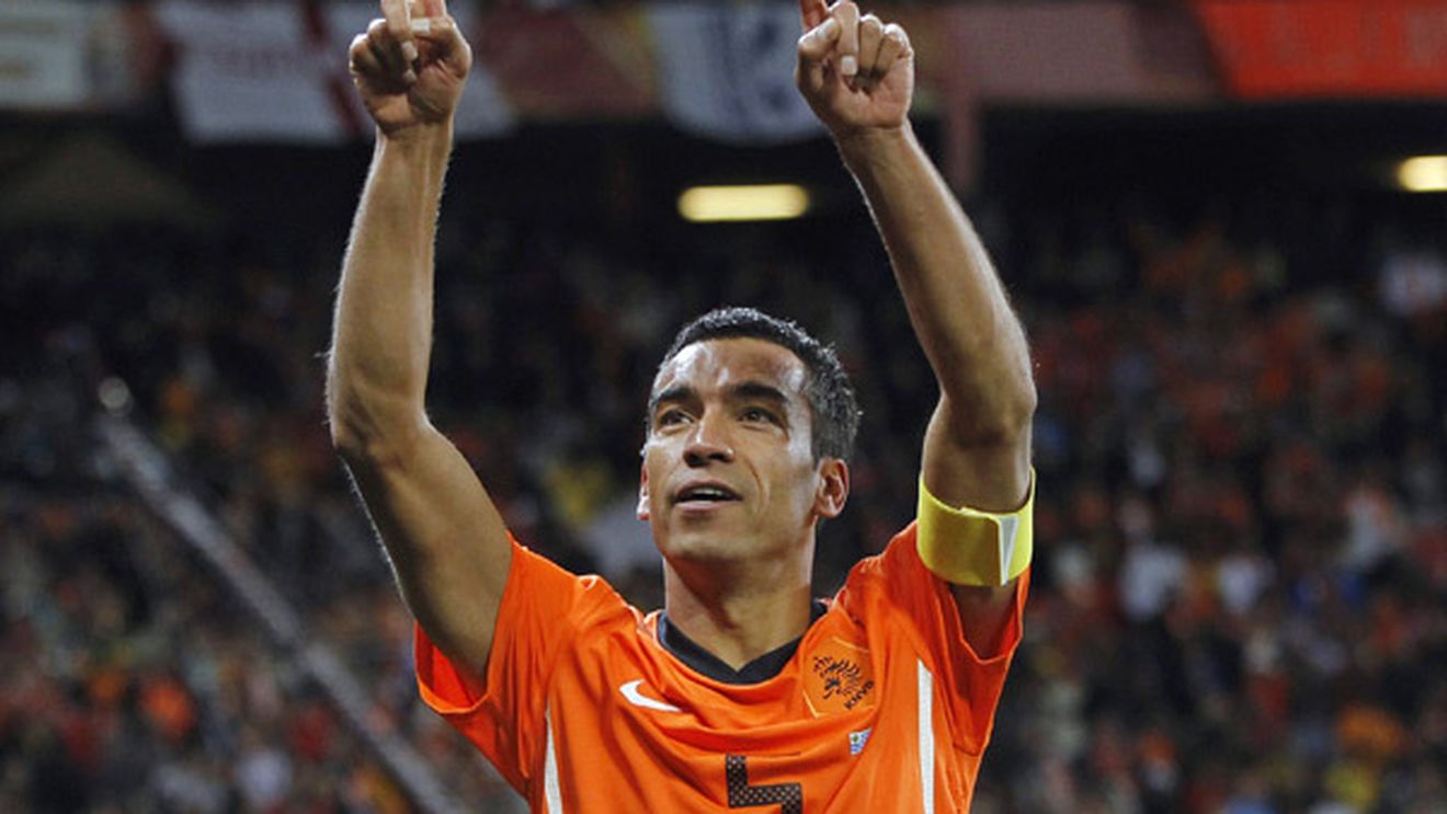Van Bronckhorst va refuza să facă testele antidoping, dacă Olanda va câștiga CM!** Vezi care e motivul!