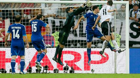 Selecționerul Greciei e mulțumit:** "Jucătorii mei au luptat, îi felicit"