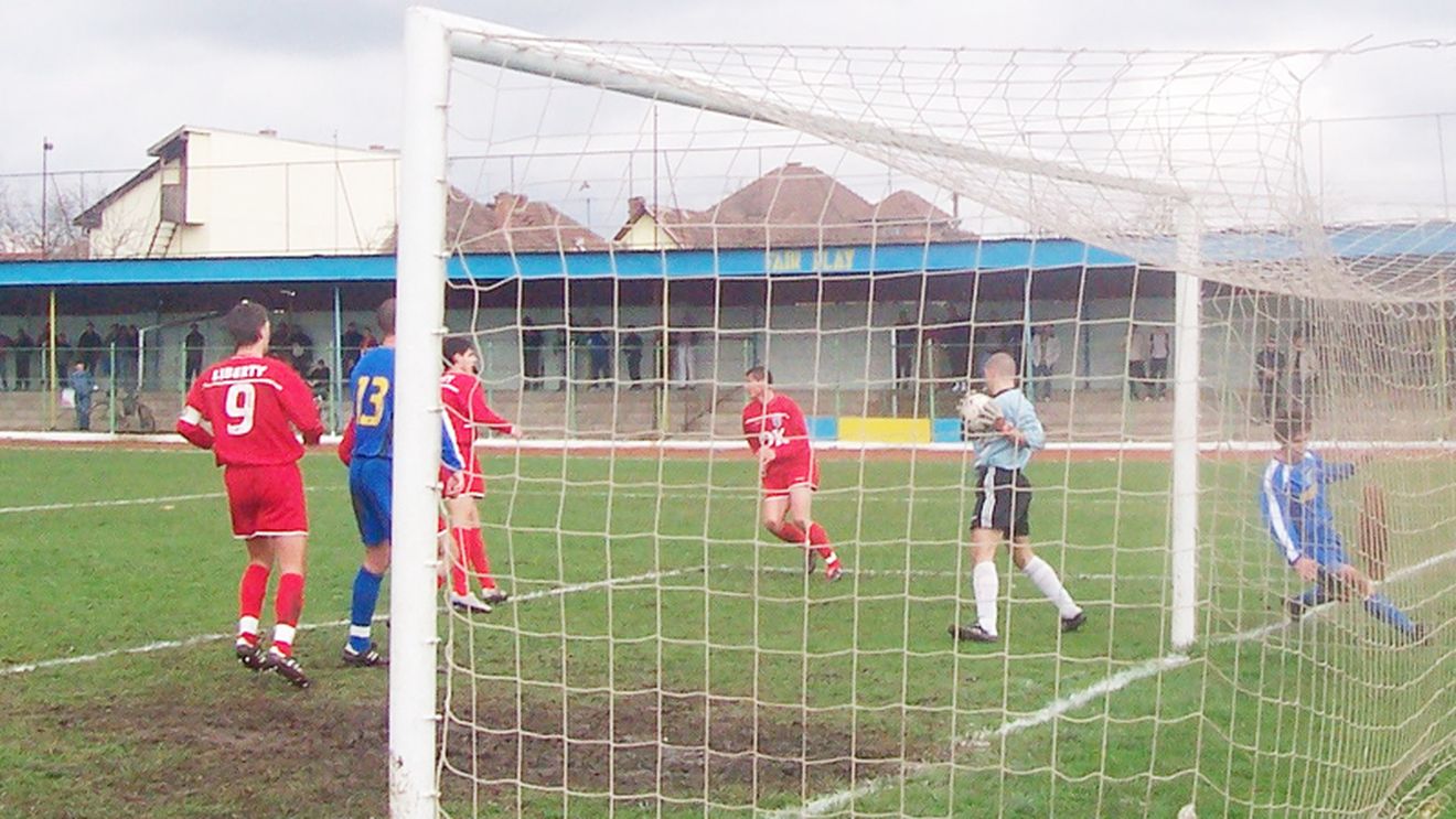 Szasz revine în forță după doi ani