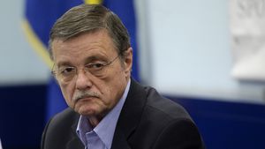 Adrian Stoica, un nume greu din gimnastica românească, se retrage din fenomen „din profundă ruşine"! „Mândria trecutului şi onoarea prezentului nu pot fi înlocuite cu ghiocei"