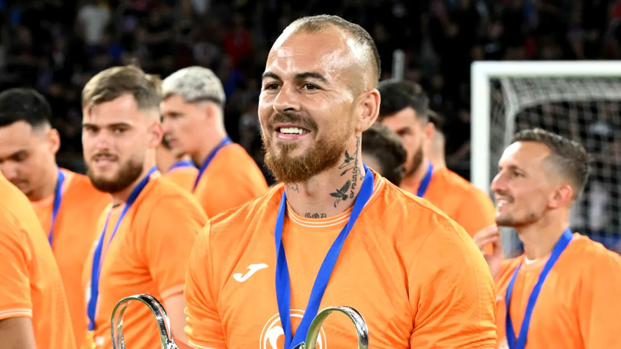 „A doua zi nu mai intra în vestiar”. Un căpitan al FCSB, verdict tranşant despre Denis Alibec şi gesturile adresate colegilor săi