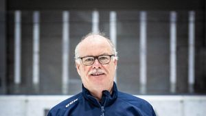 Corona Brașov și-a pus pe liber antrenorul de la hochei, dar tehnicianul va rămâne selecționerul României