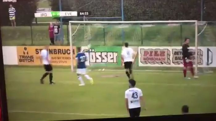 Faza zilei în fotbalul mondial! VIDEO | S-a plictisit să tot ia goluri și a făcut un gest cum rar se vede. Cum s-a terminat meciul în care Everton conducea cu 10-0 la pauză: "Nu, nu e o greșeală de scriere"