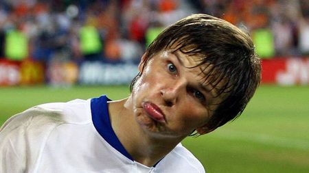 VIDEO Arshavin și-a pierdut mințile!** Cum și-a călcat în picioare un coechipier, celebrând marcarea unui gol