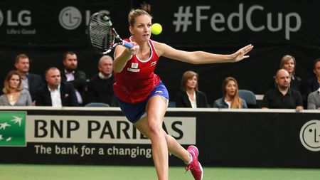 Tot Cehia! A patra coroană în Fed Cup, în cinci ani. Karolina Pliskova și-a salvat echipa de două ori într-o zi și a adus victoria gazdelor, 3-2 în fața Rusiei! Campioanele en-titre vin în România în 2016