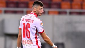 Și-a jurat iubirea pentru Dinamo București, dar a trădat pentru transferul la FCSB. Ce a spus Mihai Popescu despre reacția fanilor: „Așa te duce viața. Am venit cu sufletul deschis”