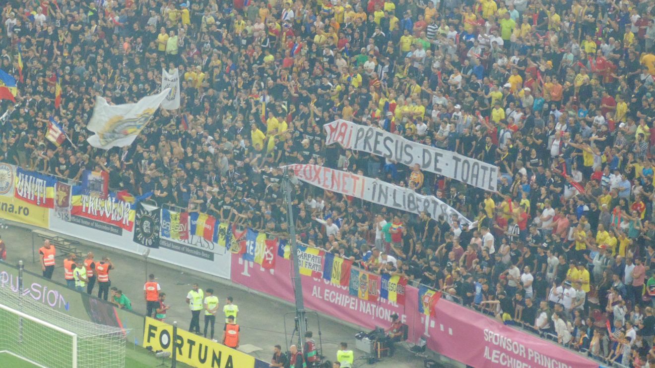 FOTO | Mesaj dur afișat de UST în startul meciului România - Spania: "Mai presus de toate"