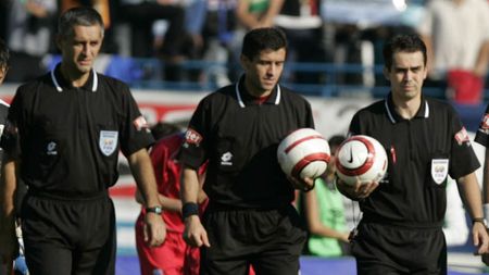 "Le-am spus arbitrilor să ia poziție, să iasă în față! Sper să nu facă greșeli mari!"