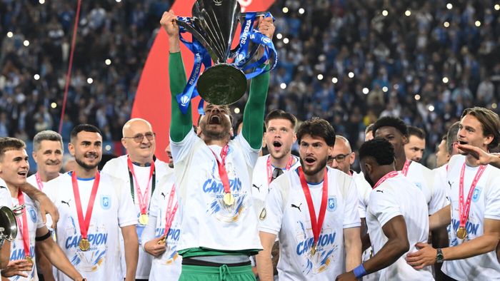 Culisele mutării de ultimă oră pe care a făcut-o Craiova înainte să joace în Liga Campionilor: „Și-a dorit mult și ne-am înțeles imediat!”. EXCLUSIV