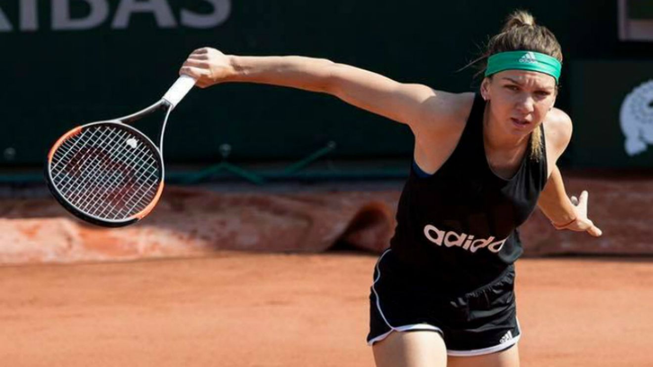 FOTO | Halep a intrat în modul "gladiatoare" la Roland Garros. Simona dezvăluie cum a ajuns să îmbrace un echipament inedit: "Am pus pariu cu echipa"