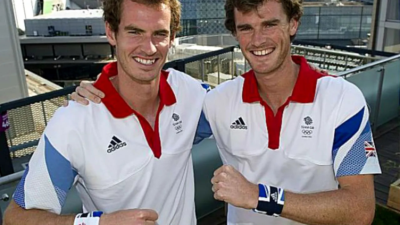 Andy Murray va juca împotriva fratelui său Jamie, la Rogers Cup