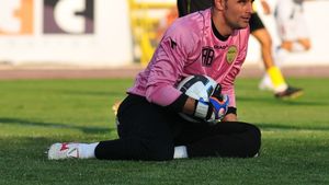 Asalt la "Robocop"! Badea și Borcea l-au sunat pe Coman! VEZI ce salariu îi oferă!