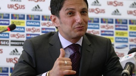 "Vreau atitudine!** Avem în spate o națiune care așteaptă mult!"