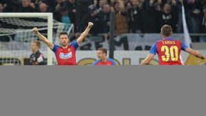 "Ar trebui să se lase de arbitraj!" Tudor, făcut praf după derby: "Trebuia să lase jocul mai dur, că nu suntem femei"