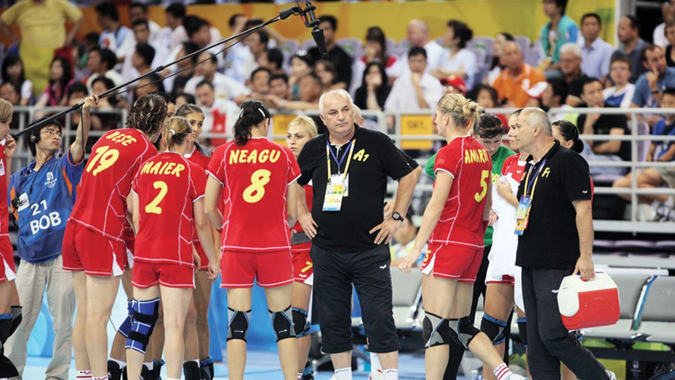 Tadici: "Brațele sus!"