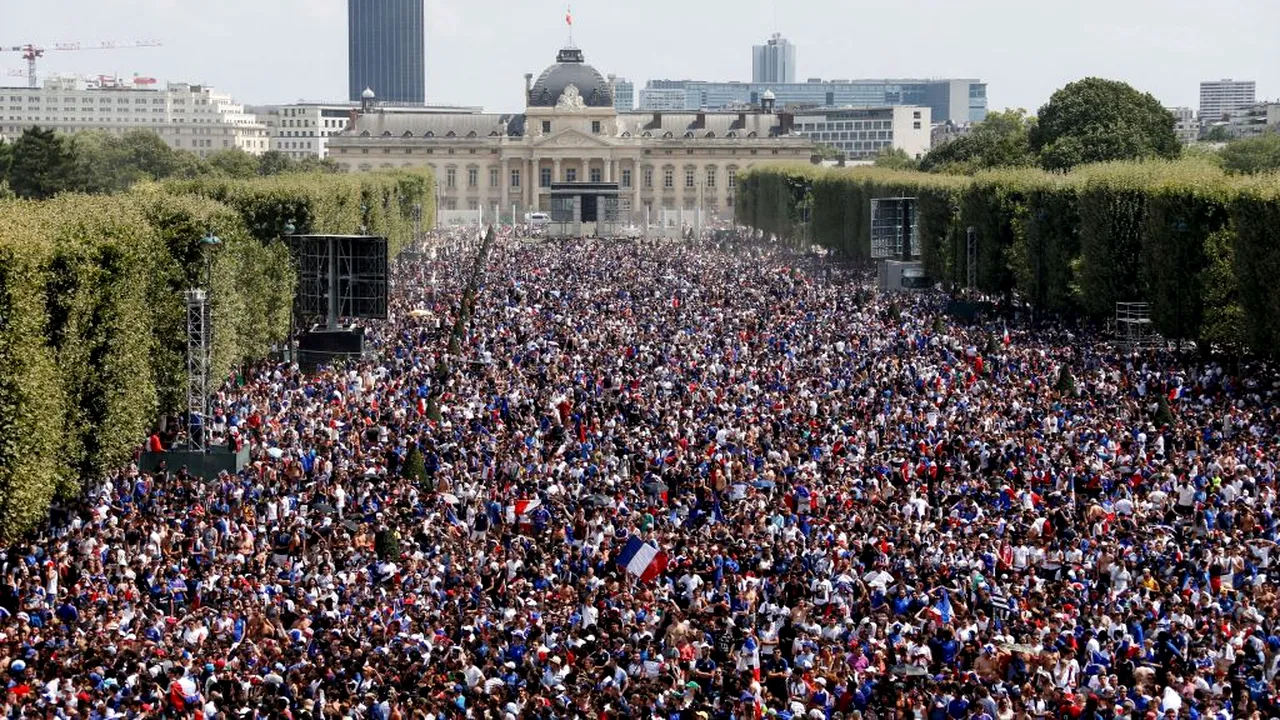 FOTO | Atmosferă incredibilă la Paris și Zagreb, înaintea finalei CM 2018