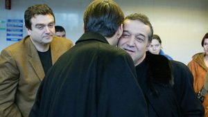 Piți: "Barosane, scoate banii!"** Becali: "Câți jucători vrei să mai aduci?"