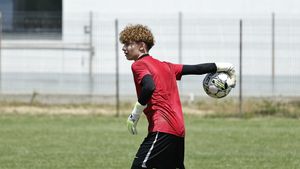 Portar de 15 ani, din Liga 4 Ilfov, convocat la naționala Under 17 a Moldovei! A fost 7 sezoane legitimat la Steaua și FCSB: „Mă onorează și mă obligă în același timp”. EXCLUSIV