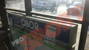 FOTO** Bucureștiul a fost "împânzit" de mesajele ultrașilor: "Români, uniți-vă! Noi am făcut-o"