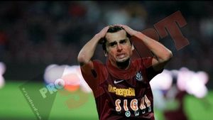 Nu te duci la Dică? Vezi cum l-a refuzat un fan pe fostul stelist :)